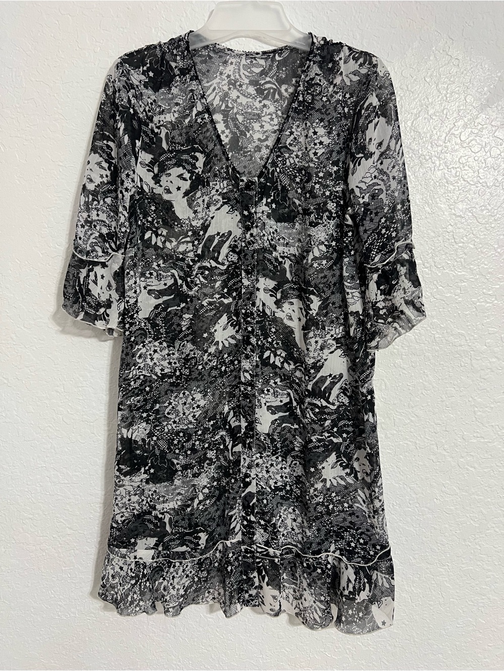Women Black/White Abstract V-Neck 3/4 Sleeves  Cover Up Size M Button Down #561